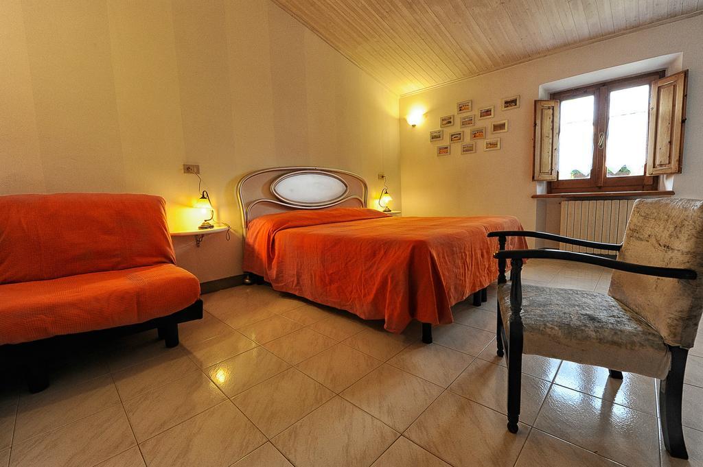 Mancino Bed & Breakfast Poggibonsi Room photo